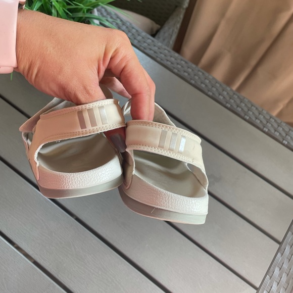 Adidas slides slippers 8 champagne sandals 7.5 - Picture 4 of 11